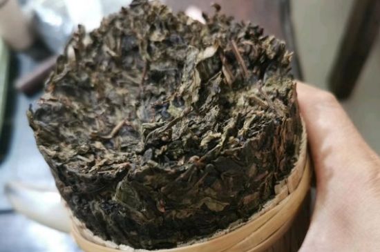 黑茶調(diào)理婦科病，女人喝黑茶好處太多了！