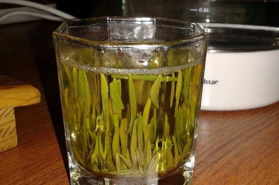 冷泡茶用什么茶葉最好，什么樣的茶適合冷泡？