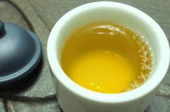 蜂蜜泡茶葉的副作用，蜂蜜泡茶葉有什么禁忌