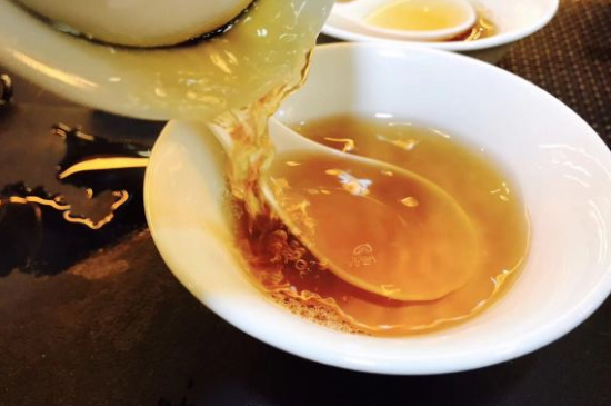 肉桂可以用紫砂壺沖泡嗎，紫砂壺能泡武夷巖茶肉桂用嗎？