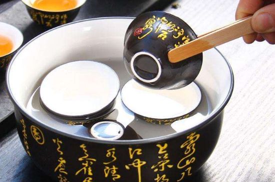 茶的三個(gè)禮儀，茶的禮儀小知識(shí)