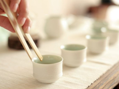 鐵觀音的泡法，水溫100°C最佳第一泡不能喝