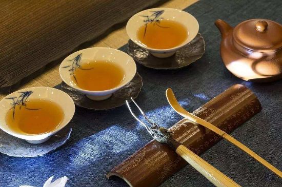哪些茶適合泡功夫茶，功夫茶應(yīng)該配什么茶葉