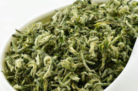 真假碧螺春泡水后區(qū)別，蘇州洞庭碧螺春怎樣鑒別好壞？