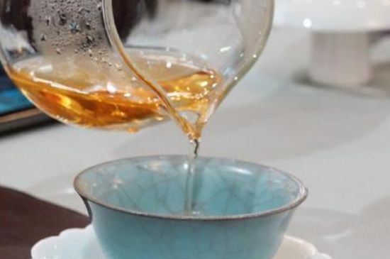 什么茶葉容易放香精，香精茶有什么危害？