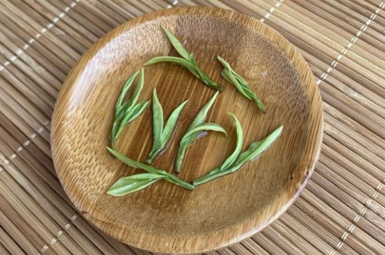 安吉白茶夏天怎么保存，安吉白茶能冷凍儲存嗎？
