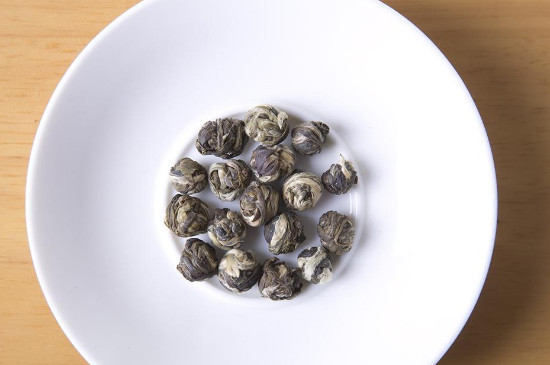 茉莉龍珠茶男人能喝嗎，男性夏季可以喝龍珠茶嗎