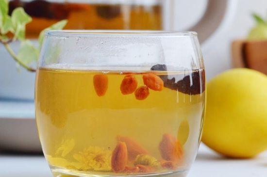 菊花茶的最佳搭配有哪幾樣，菊花茶和什么搭配喝效果好？