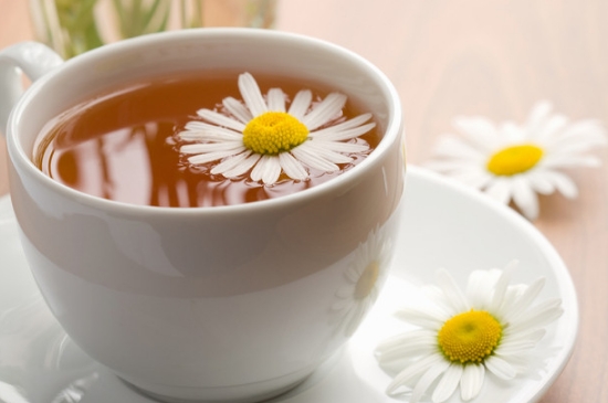 經(jīng)常菊花泡水好嗎，喝菊花茶有什么好處？