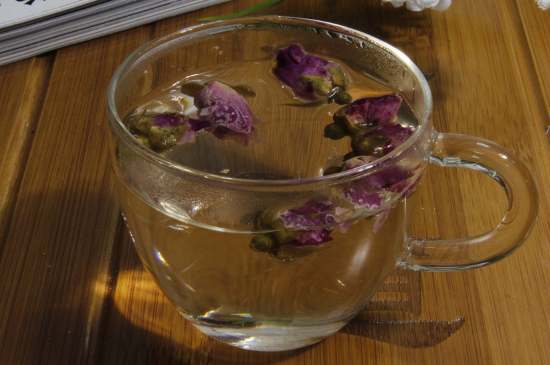 怎么判斷玫瑰花茶好不好，玫瑰花茶怎么樣鑒別