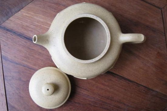 本山綠泥怎么分辨真假，真正的本山綠泥紫砂壺怎么鑒別？