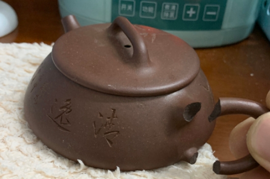 新買的紫砂壺為什么會裂，真的紫砂壺是不是很容易開裂？