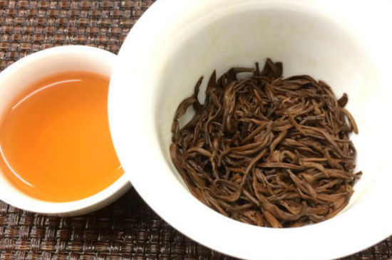 新茶和陳茶的區(qū)別，新茶和陳茶的介紹