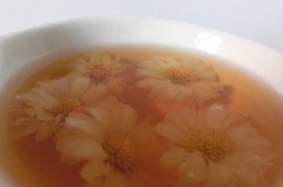 喝菊花茶有什么效果，女人長期喝菊花茶好嗎？