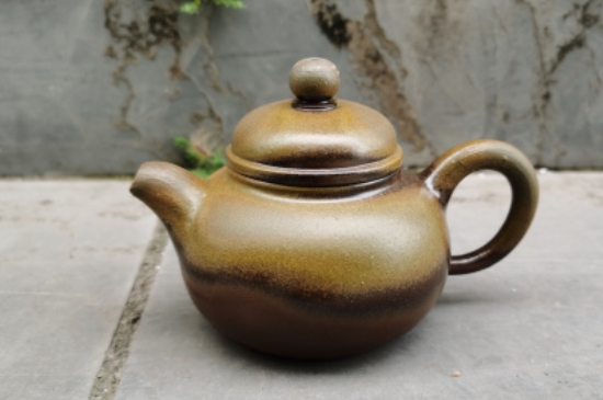 廣西欽州坭興陶可以泡多種茶嗎，坭興陶是一壺一茶嗎?