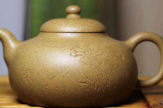 朱泥壺適合泡紅茶嗎，紅茶適合泡紫泥還是朱泥壺