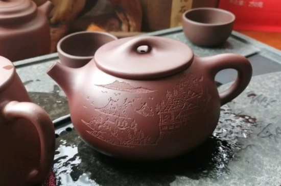 紫砂開壺和不開壺的區(qū)別，<a href=http://www.urkiu.com/chaju/zisha/ target=_blank class=infotextkey>紫砂壺開壺</a>的正確方法及開壺建議