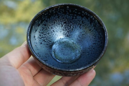 怎么鑒別建盞化學(xué)釉，真假建盞的對比與辨別