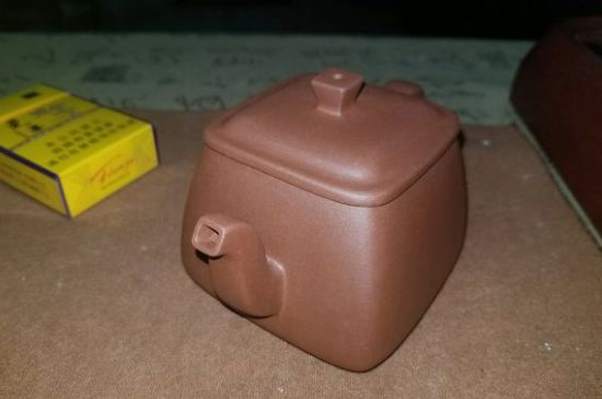 手工紫砂壺和模具壺有什么區(qū)別，快速鑒別手工壺模具壺