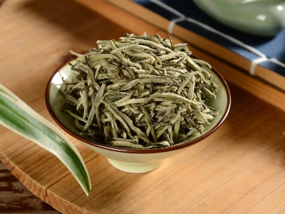 白茶煮好還是泡好喝，老白茶是泡還是煮？
