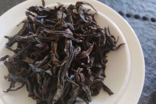 為什么喝巖茶會(huì)上火，巖茶喝多上火怎么辦？