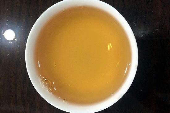 白茶三年為藥七年為寶的原理，為什么說(shuō)一年茶三年藥七年寶？