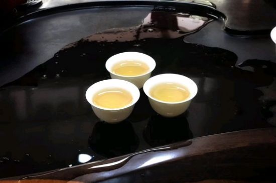 蜜蘭香好還是鴨屎香好，鳳凰單叢茶蜜蘭香和鴨屎香特點(diǎn)有哪些？