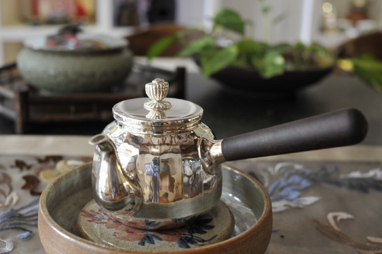 黑茶用什么壺煮最好，黑茶用什么煮效果好？