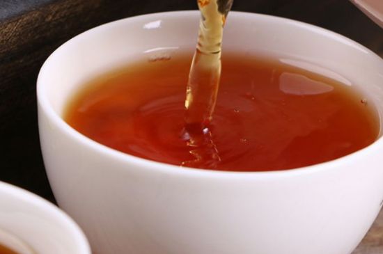 正山小種對(duì)胃好嗎，正山小種養(yǎng)胃還是傷胃