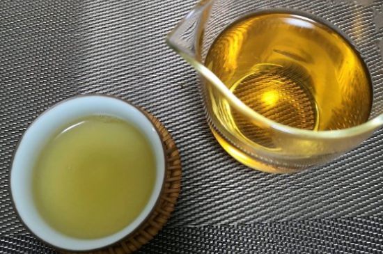 7年壽眉和2年白牡丹哪個好，老白茶壽眉與白牡丹的口感區(qū)別