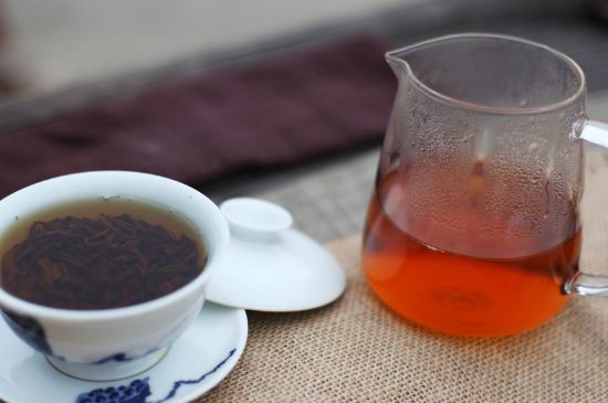 紅茶有6年了還能喝不，過期紅茶未必不能喝！