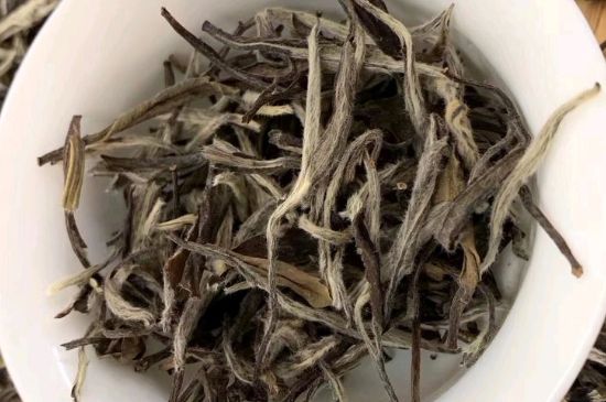 三年白茶賽砒霜，這是真的嗎？