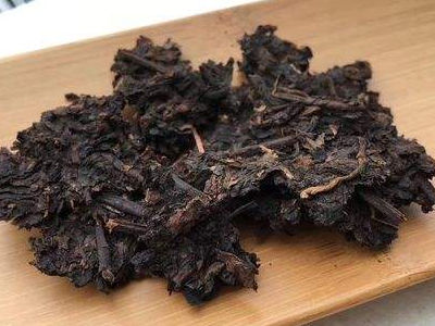 黑茶的功效與作用，長(zhǎng)期喝黑茶有什么功效？