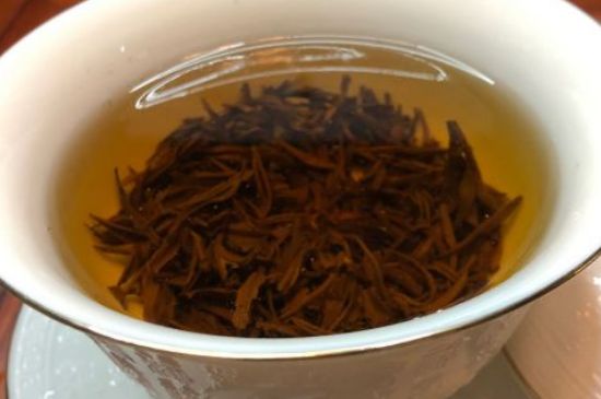 女人晚上喝紅茶好嗎，女人紅茶啥時(shí)候喝最好？