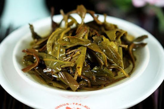 茯磚茶與普洱茶哪個(gè)好，茯茶和普洱茶口味區(qū)別
