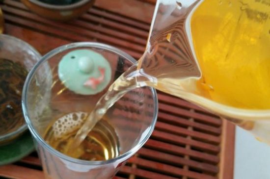 經(jīng)期喝紅茶有什么壞處，女性經(jīng)期可以喝紅茶嗎
