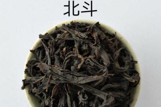 大紅袍四大品種有哪些，大紅袍的種類和著名品種特點(diǎn)介紹