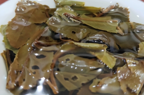 白茶三年為藥七年為寶的原理，為什么說(shuō)一年茶三年藥七年寶？