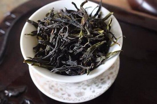 鴨屎香單叢雪片茶的特點(diǎn)，鳳凰雪片茶有什么特點(diǎn)？