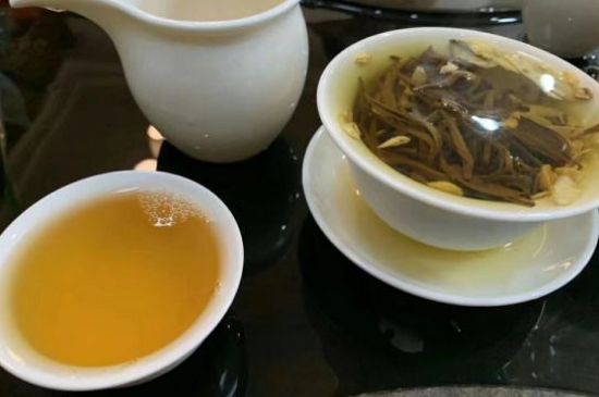 紅茶加冰糖的副作用，紅茶加冰糖好處和壞處