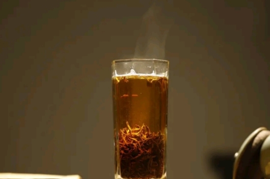 一天3杯紅茶抗癌，常飲紅茶對(duì)身體有好處！